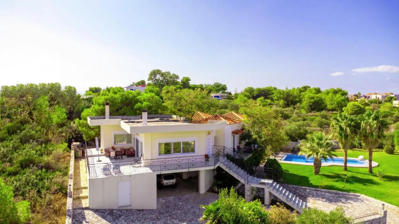 Villa Afroditi In Chania Near Airport With Private Pool, Free Wi-Fi, Souda Bay Views, Garden Oasis Kounoupidhiana