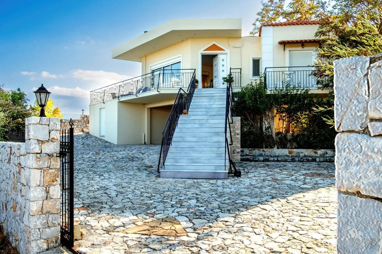 Villa Afroditi In Chania Near Airport With Private Pool, Free Wi-Fi, Souda Bay Views, Garden Oasis Kounoupidhiana