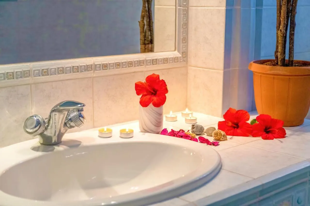 Villa Afroditi In Chania Near Airport With Private Pool, Free Wi-Fi, Souda Bay Views, Garden Oasis Kounoupidhiana Greece