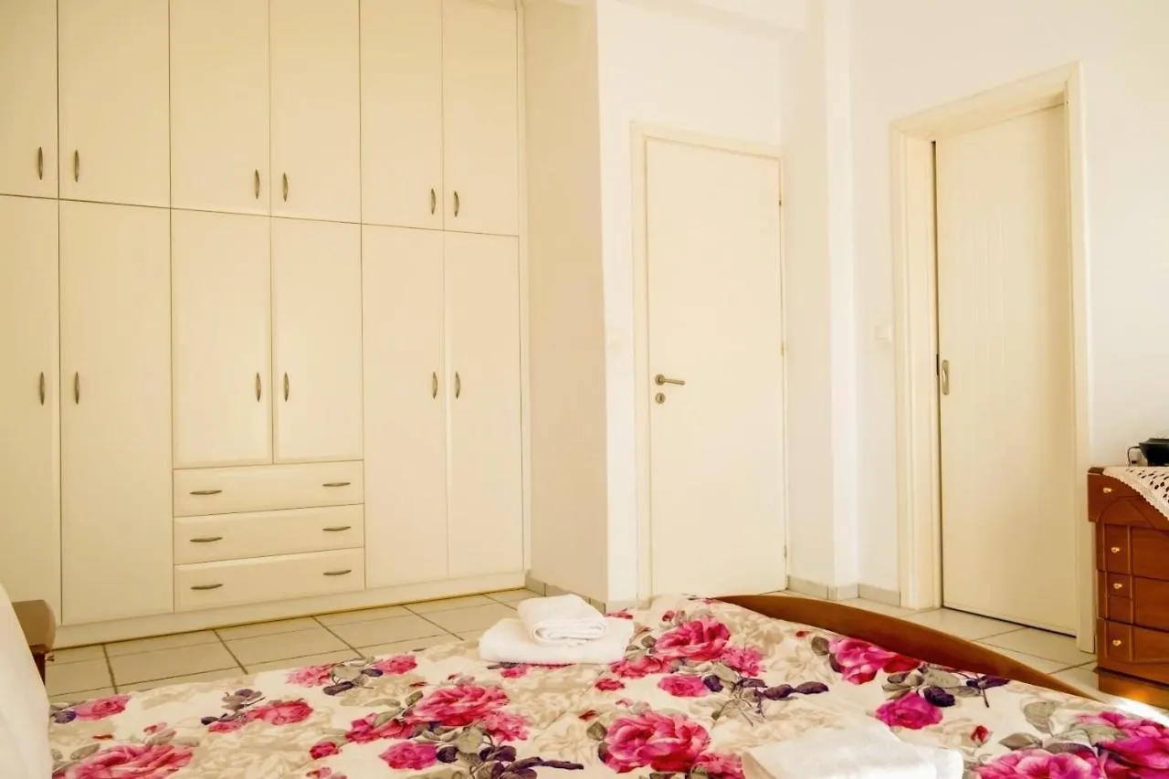Villa Afroditi In Chania Near Airport With Private Pool, Free Wi-Fi, Souda Bay Views, Garden Oasis Kounoupidhiana 0*,  Greece